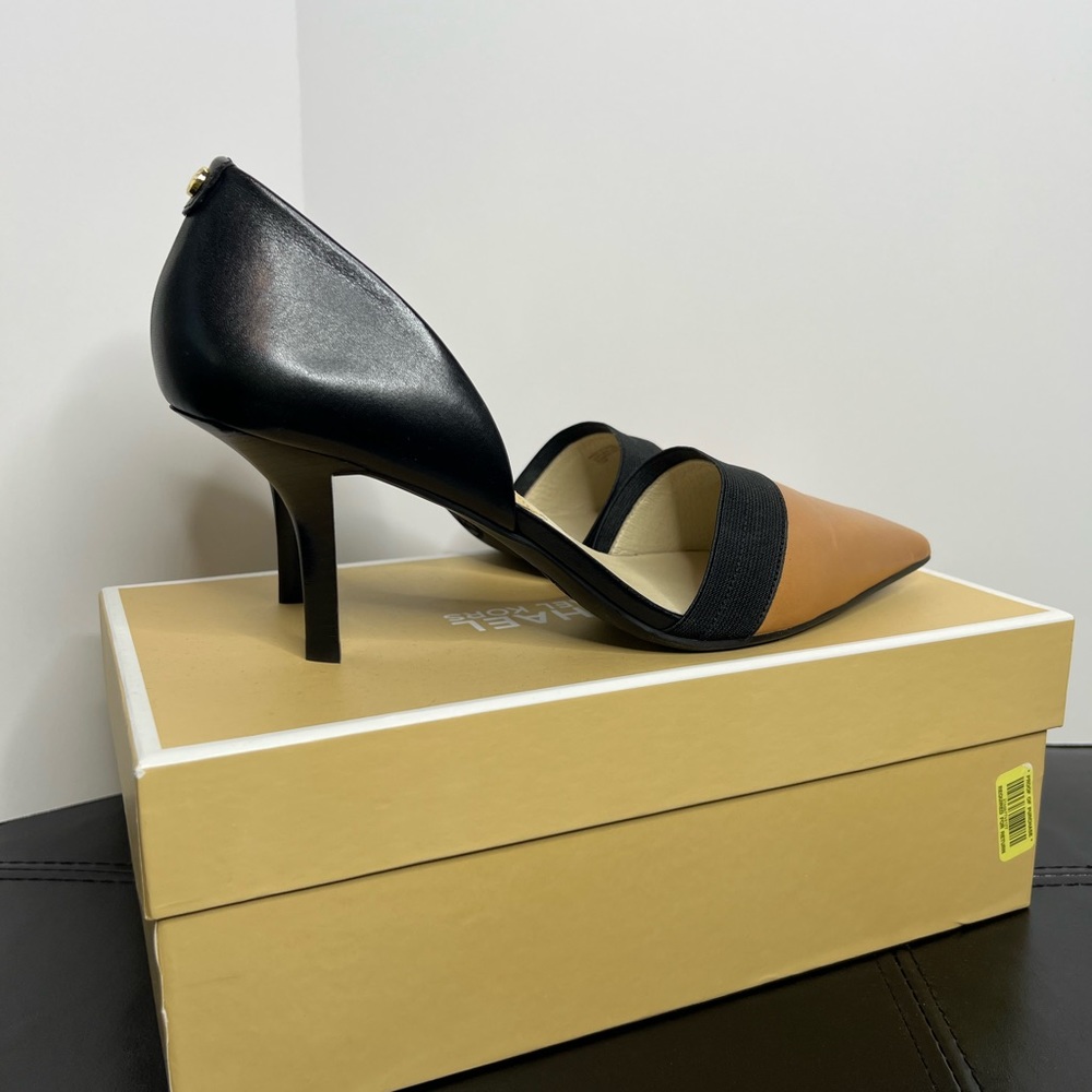 Micheal Kors Classic Wendy Pumps